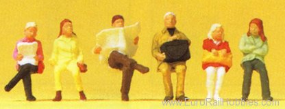 Preiser 14072 Seated railway travellers