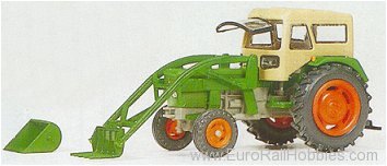 Preiser 17923 Tractors -- Deutz D6206 with Enclosed Cab, Fo