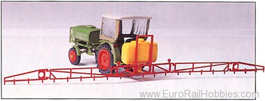 Preiser 17933 Tool carrier with cab and farm sprayer