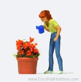 Preiser 28103 Watering the Flowers