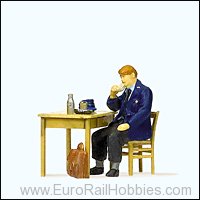 Preiser 28118 Railway Man eating Breakfast