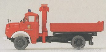 Preiser 31201 MAN 11.136 tipper w/crn 