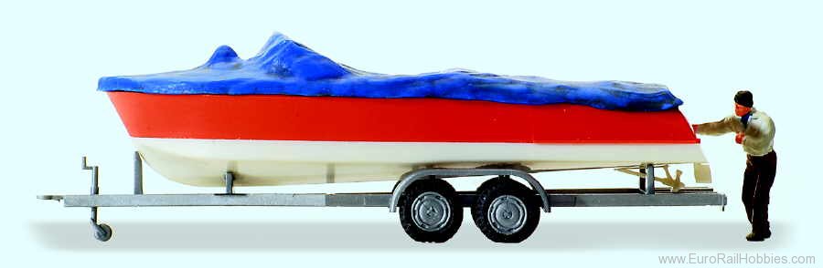 Preiser 33255 Motorboat being loaded on a trailer
