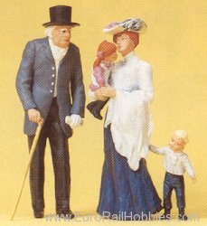 Preiser 45066 Old man woman & children 
