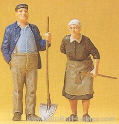 Preiser 45071 Farmer & His Wife 
