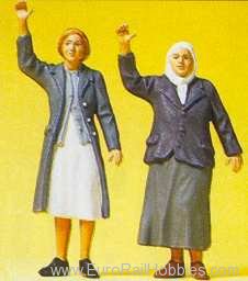 Preiser 45083 Pedestrians -- Women Waving 