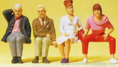 Preiser 45121 Seated Travellers