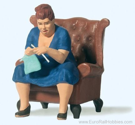 Preiser 45527 Knitting woman in armchair