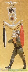 Preiser 56082 Soldiers 1:25 -- Soldier Marching w/Crescent
