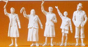 Preiser 64002 Pedestrians -- Civilians in Street Unpainted 