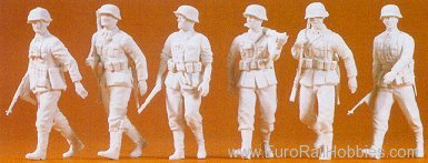 Preiser 64004 Soldiers -- Walking Unpainted 