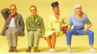 Preiser 65350 Seated Travellers