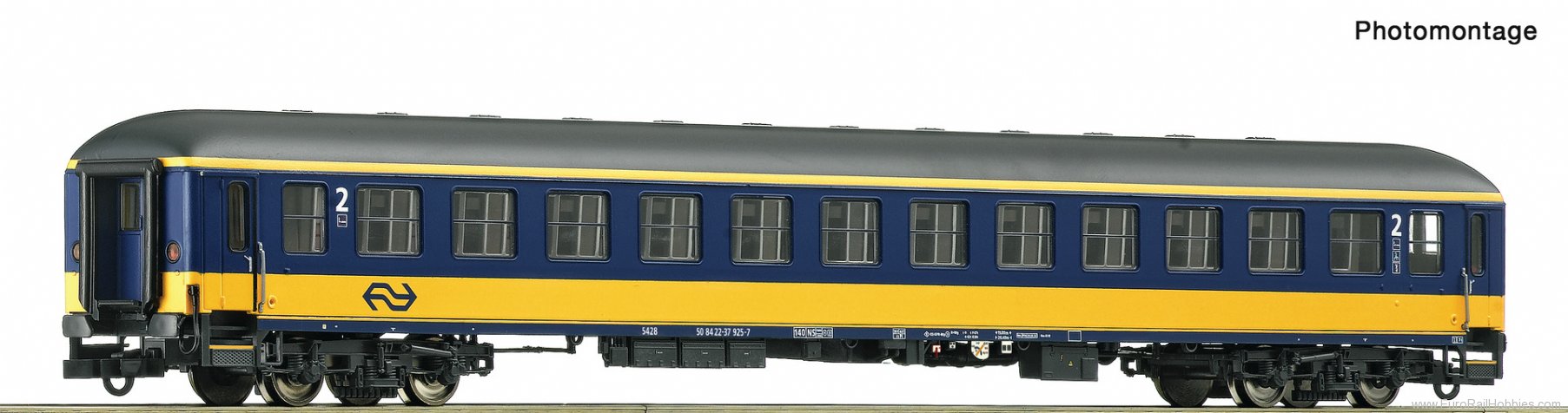 Roco 74317 2nd class express train coach, NS