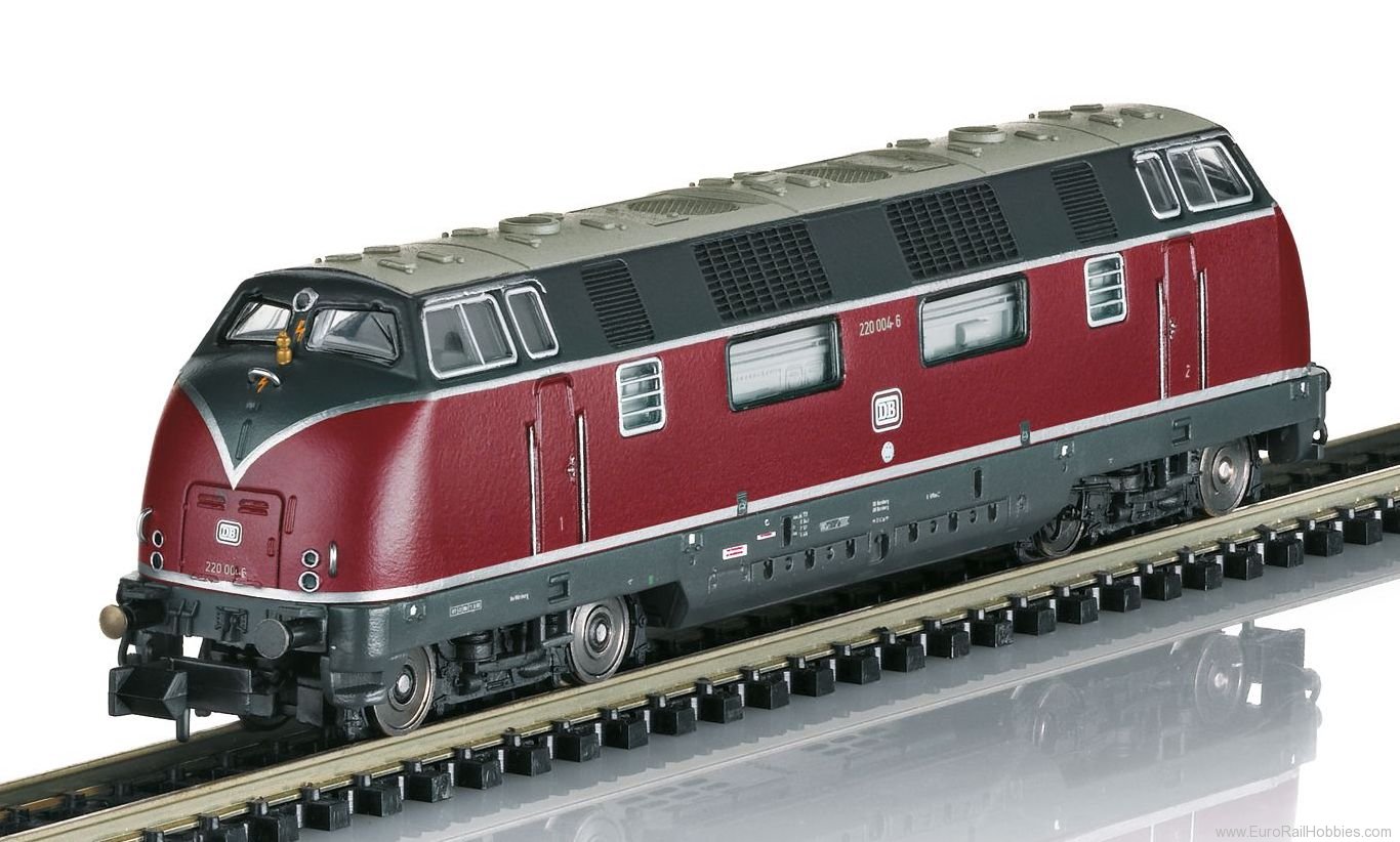 Trix 16226 DB Class 220 Diesel Locomotive (DCC w/Sound)