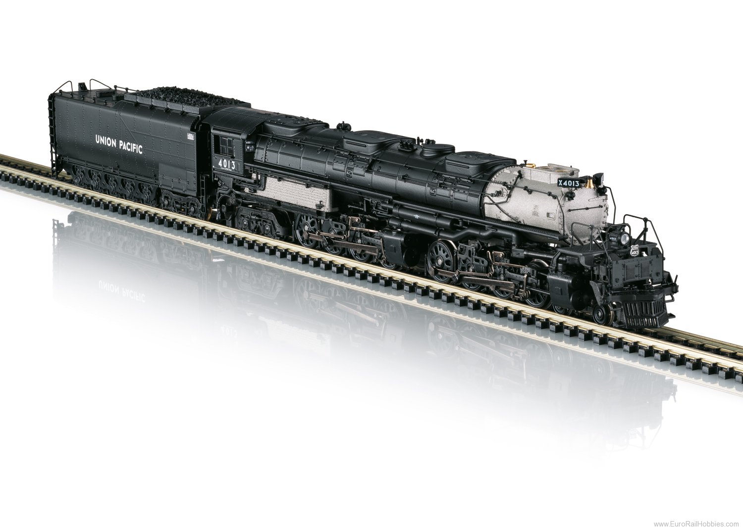 Trix 16990 U.P. Class 4000 Steam Locomotive (DCC/MFX w/S