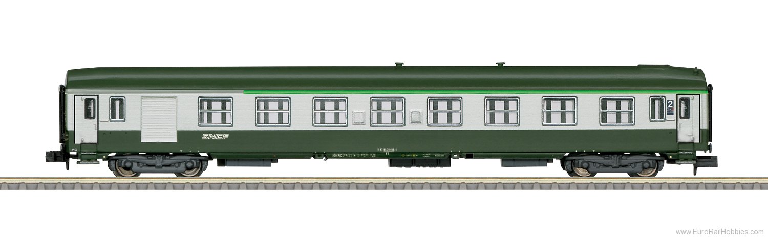 Trix 18463 SNCF Type B7D Express Train Passenger Car