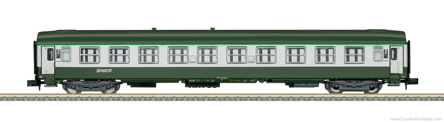 Trix 18466 SNCF Type B10 Express Train Passenger Car