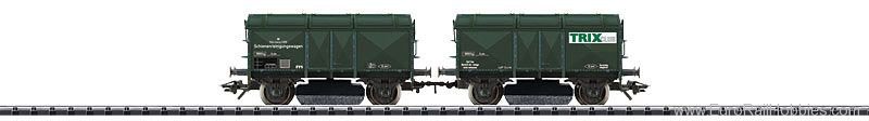 Trix 24220 Track Cleaning Car for H0 Gauge (Trix Insider