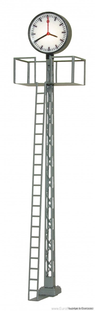 Viessmann 5081 HO Lit platform clock on lattice mast, height