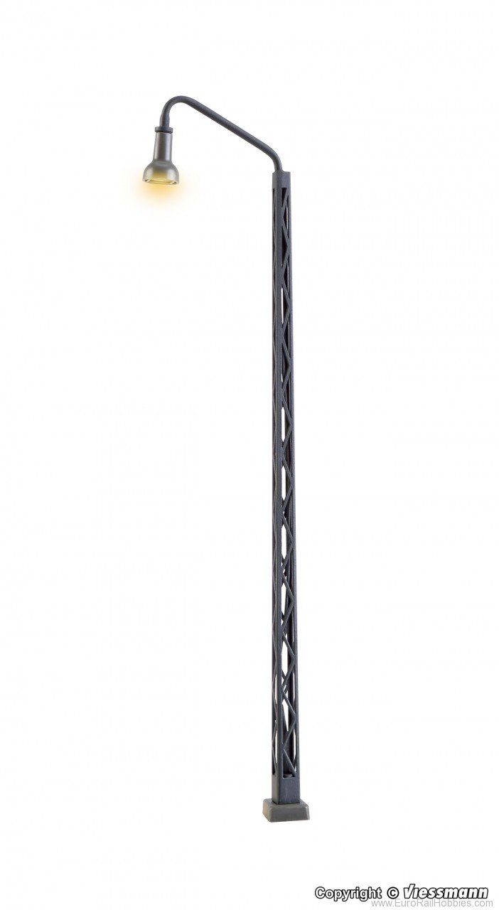 Viessmann 63851 HO Lattice mast lamp with plug-in socket, LED