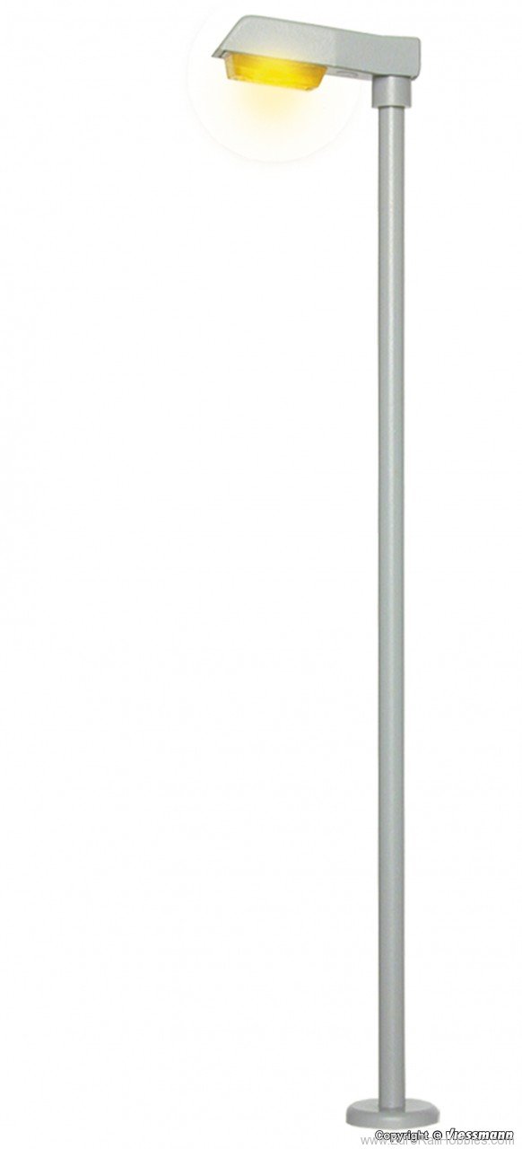 Viessmann 6499 N Street light modern with LED, yellow