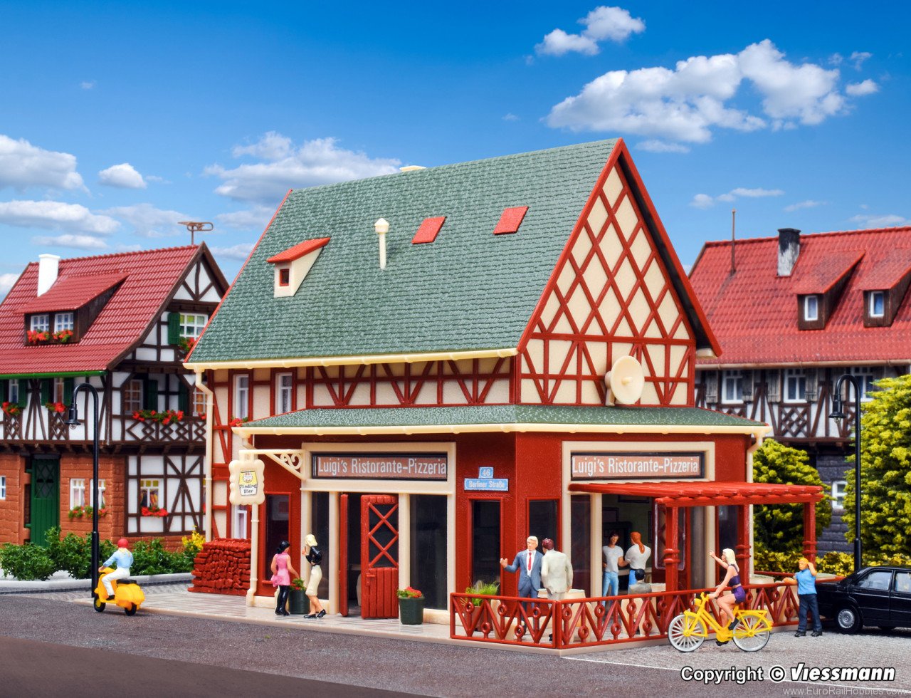 Vollmer 43681 Luigi's Pizza Restaurant with Pergola