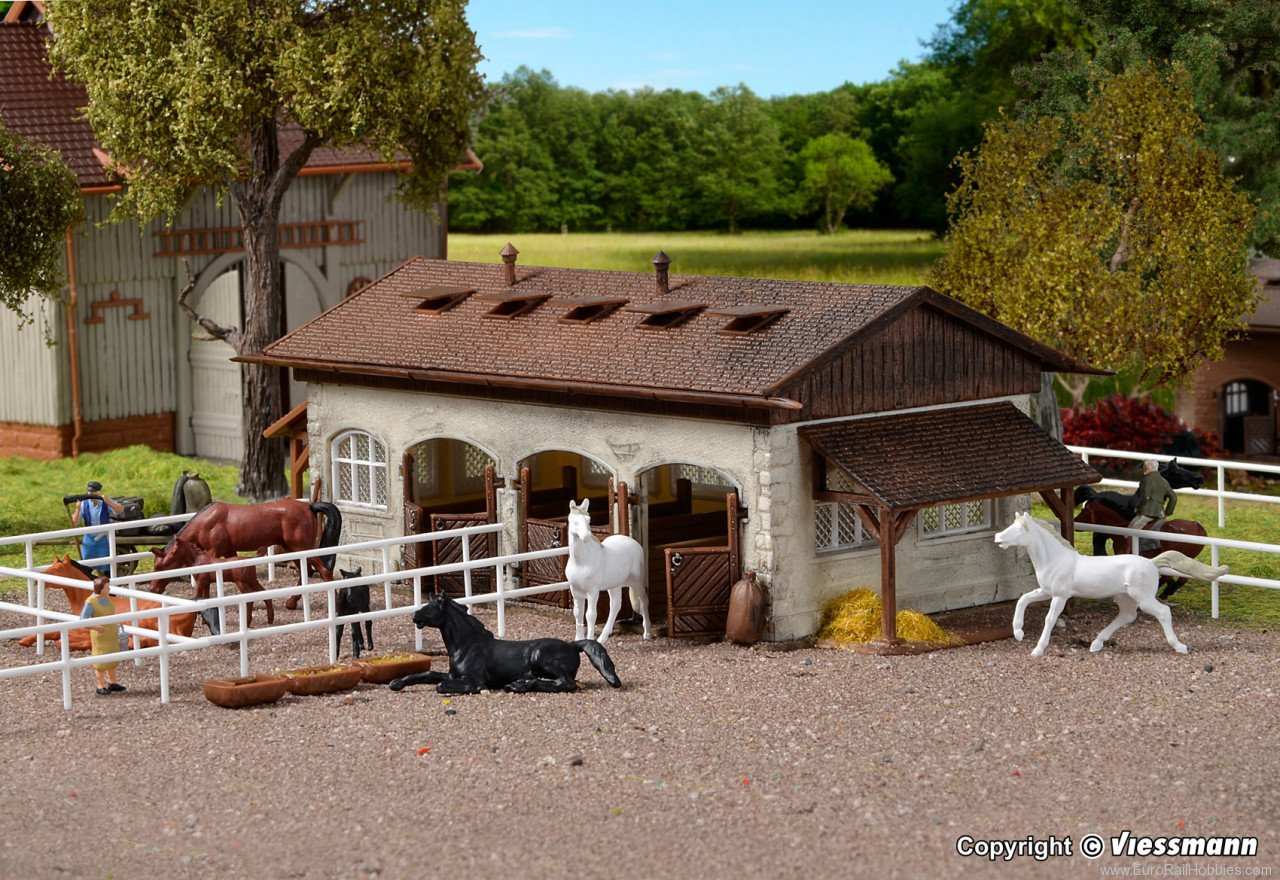 Vollmer 43790 Riding Stable w. horses