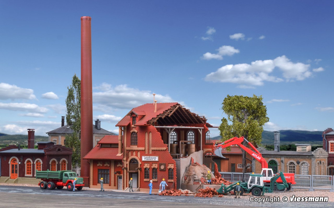 Vollmer 45621 Brewery in Demolition