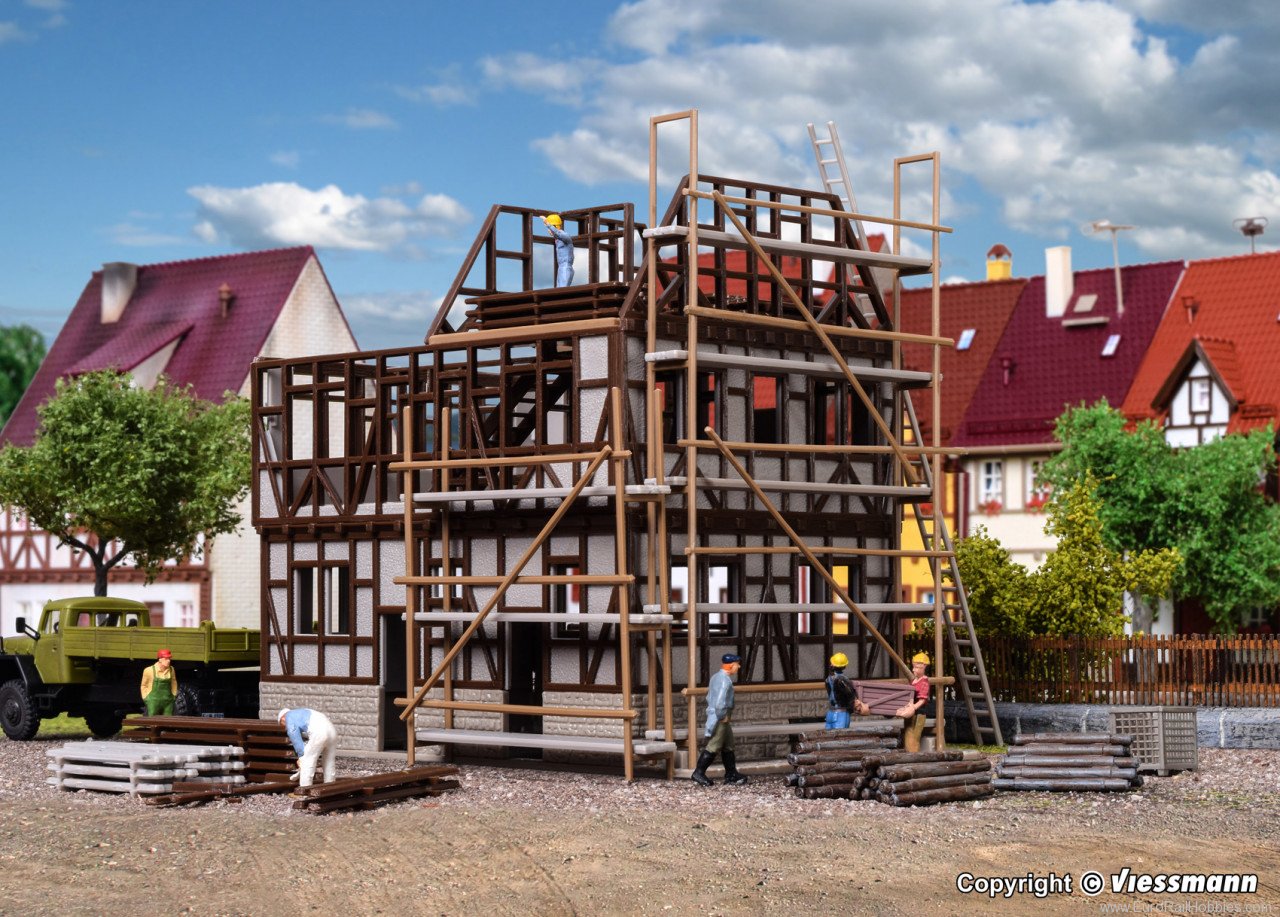 Vollmer 46889 H0 Half-timbered building shell
