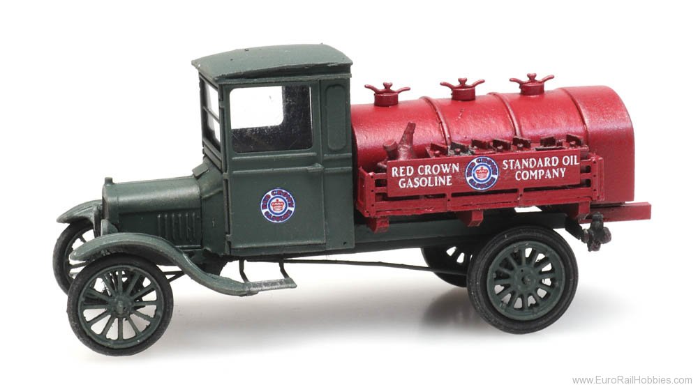 Artitec 387.440 Ford Model TT tank truck Standard Oil