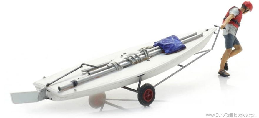 Artitec 387.595 Sailing boat Laser on trailer + figure