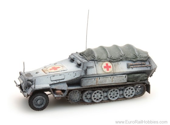 Artitec 387.73-WA Sd.Kfz 251/8B SanitÃ¤tspanzer, winter