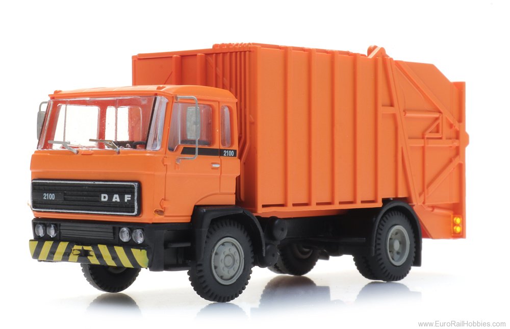 Artitec 487.052.13 DAF tilt-cab B, garbage truck, orange