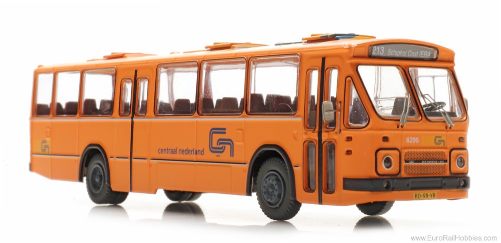 Artitec 487.070.04 Regional bus CN 6295, Schipholbus, middle-doo