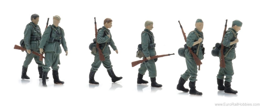 Artitec 5720003 WM Infantry marching at ease