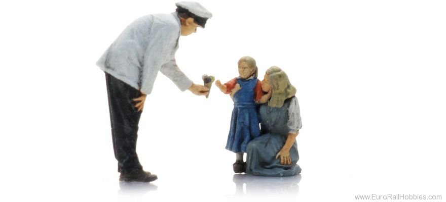Artitec 5870101 Ice cream vendor with mother and child (3x)