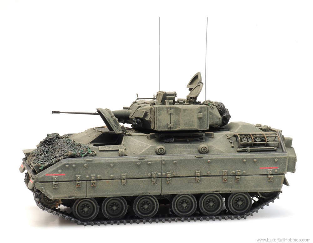 Artitec 6870263 US M2 IFV Bradley Forest green combat ready