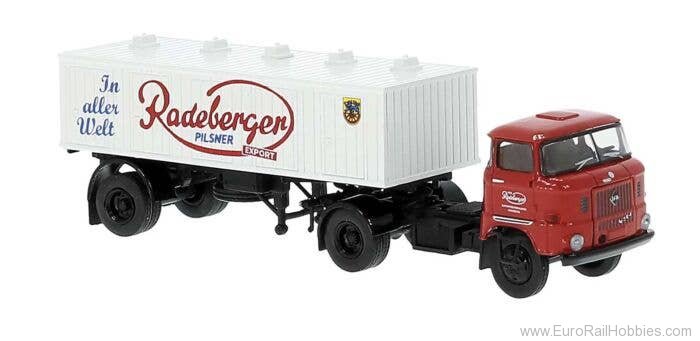 Brekina 71213 IFA W 50 Biertanksattelzug 'Radeberger'