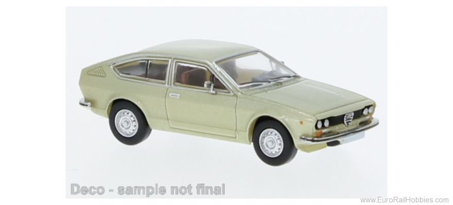 Brekina PCX870426 Alfa Romeo Alfetta GT Metallic  Light Green, 