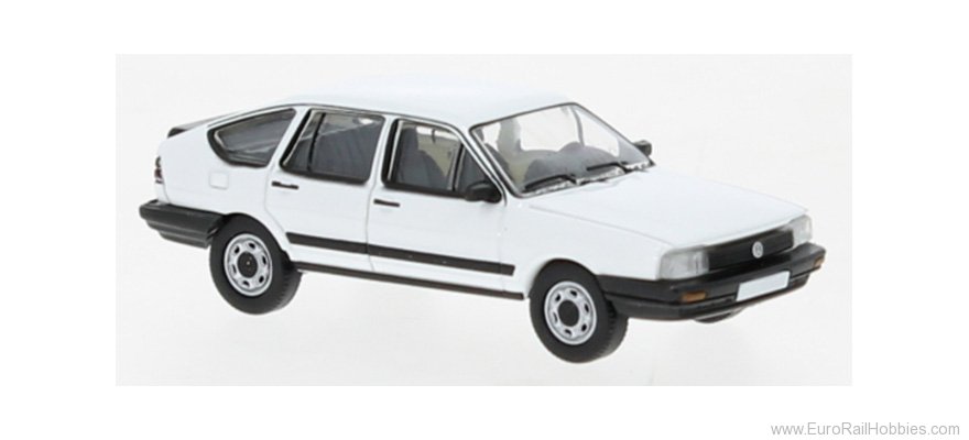 Brekina pcx870408 Brekina PCX870408 Gauge H0  VW Passat B2, whi
