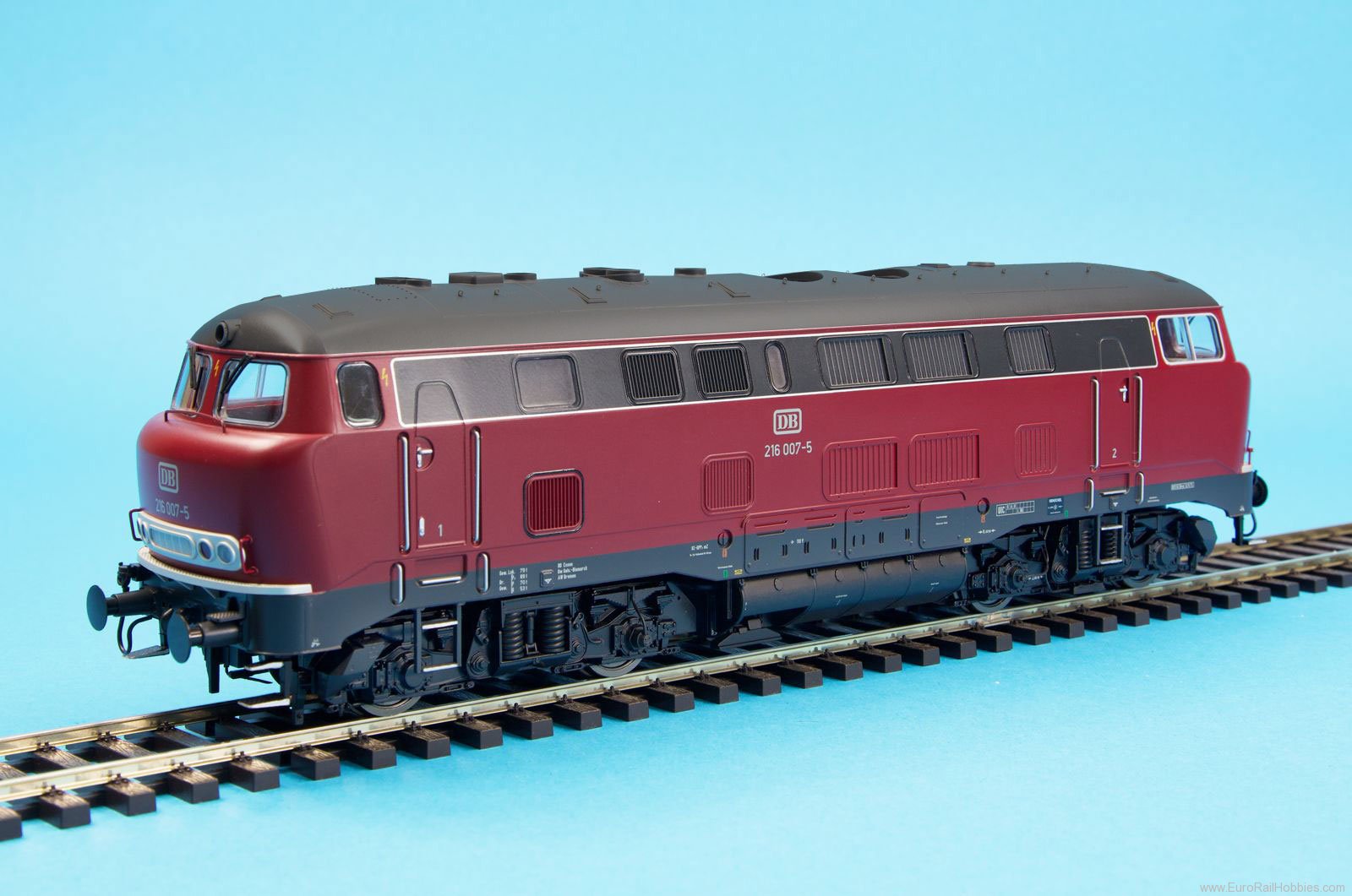 Lenz 40163.04 Diesel locomotive BR 216 Lollo DB, era 4, red