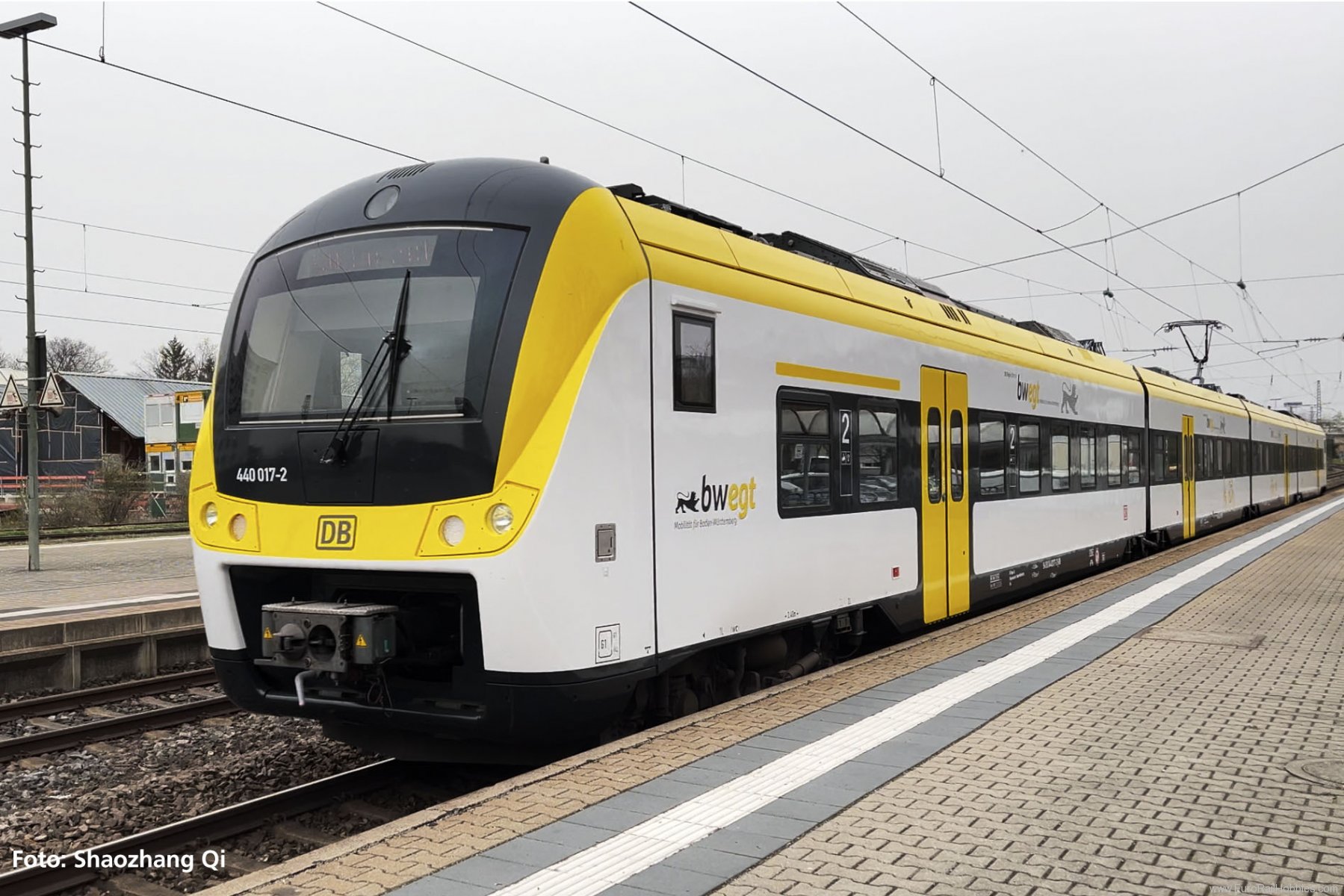 Piko 21754 DB AG BR 440 bwegt Electric Railcar (Marklin 