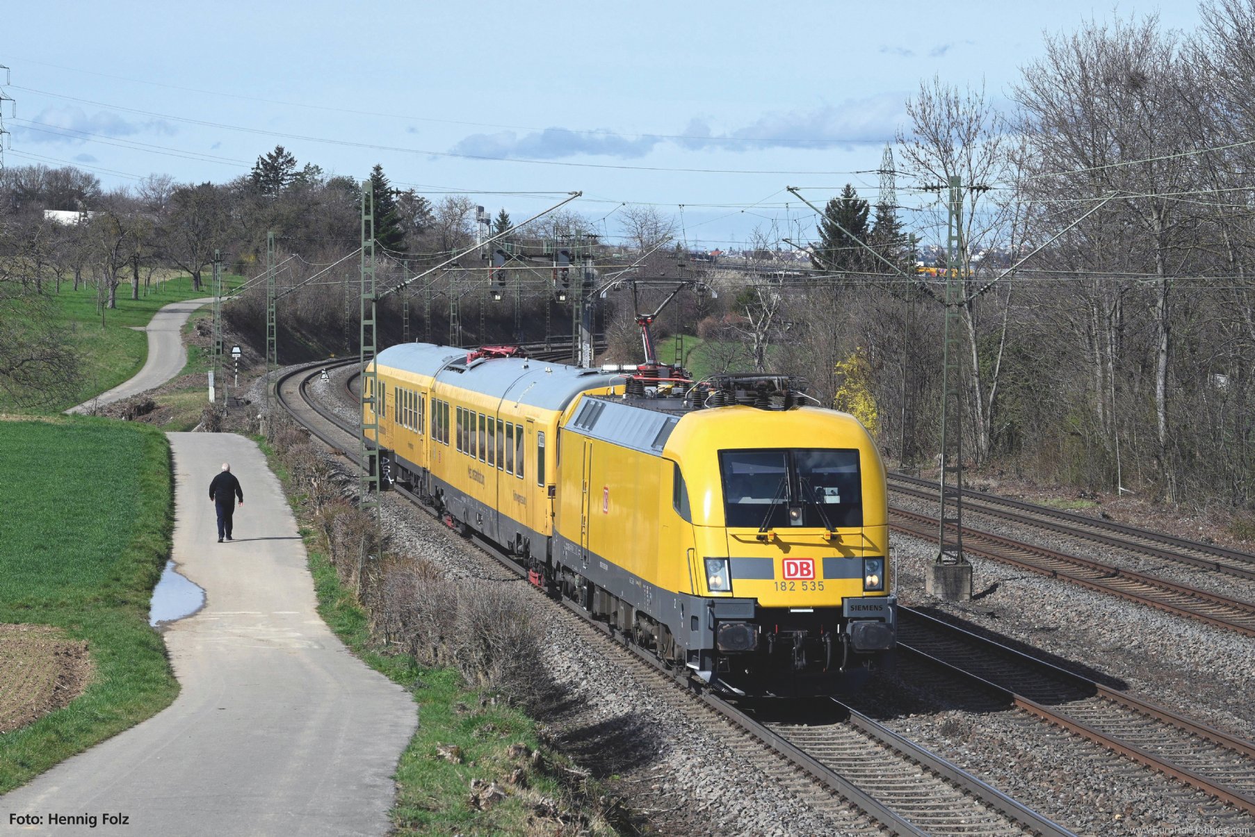 Piko 37403 G-DB Netz Taurus BR 182 Electric Locomotive w