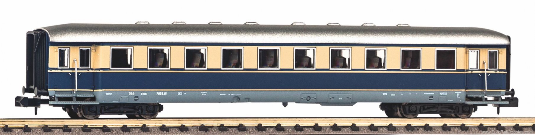 Piko 40626 N Skirted Express Coach ÃBB III 