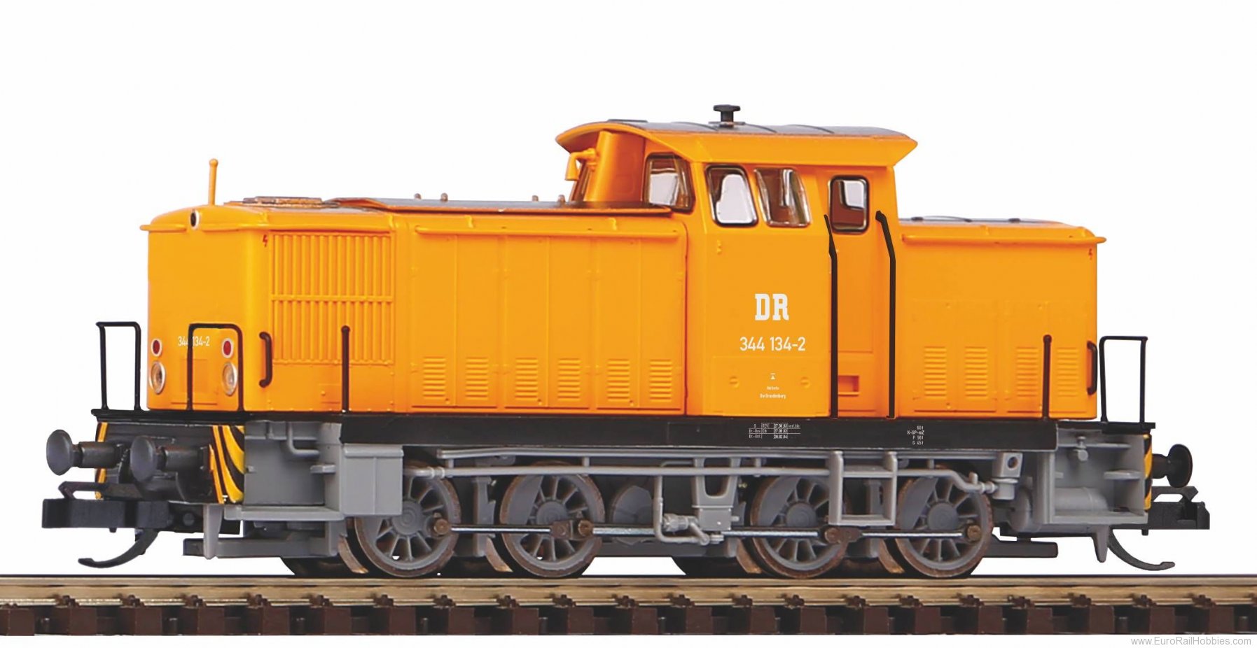 Piko 47368 TT diesel locomotive BR 344 DR IV-V