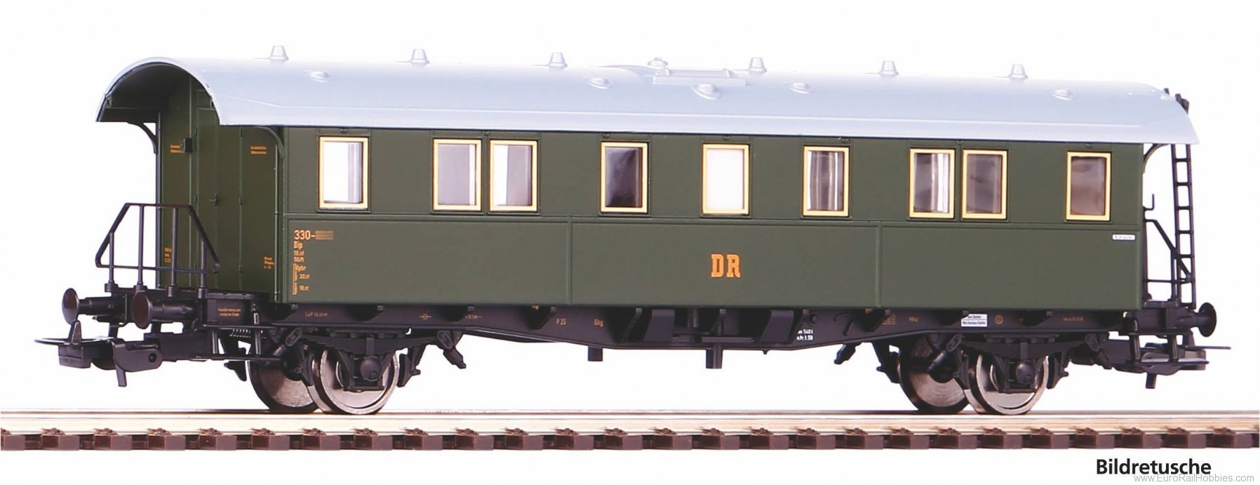 Piko 53195 DR B III Sashsen Passenger Coach