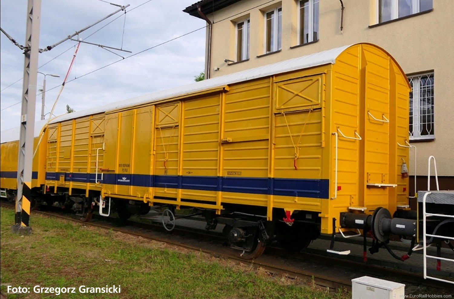 Piko 54326 PKP-PLK Rail Maintenance Car