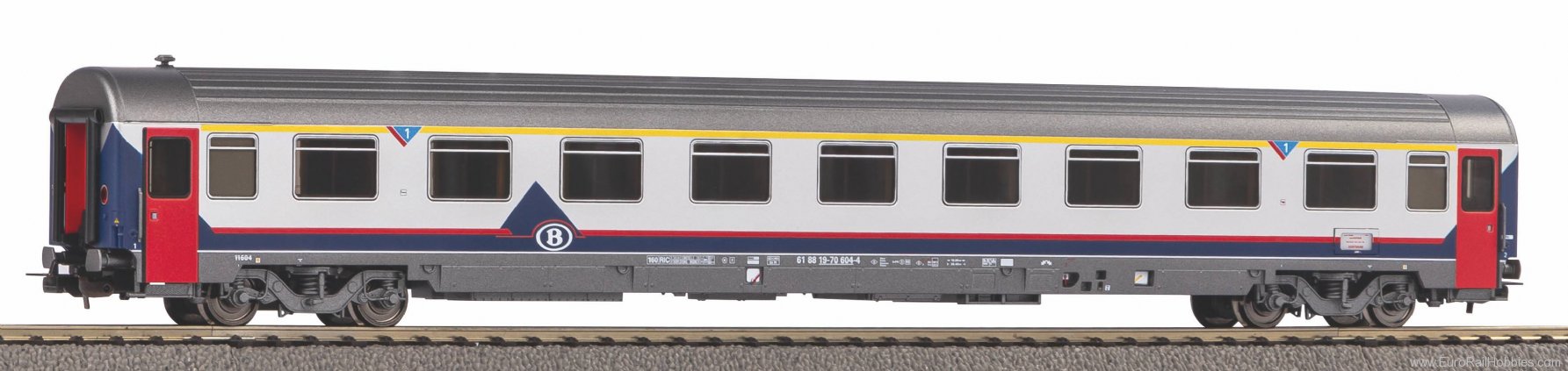 Piko 58541 Eurofima express train passenger car, 1st cla