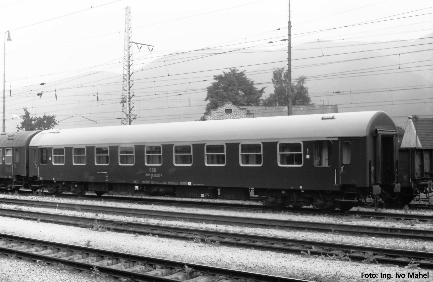 Piko 58567 CSD Y-wg. 1st Class Am Passenger Coach
