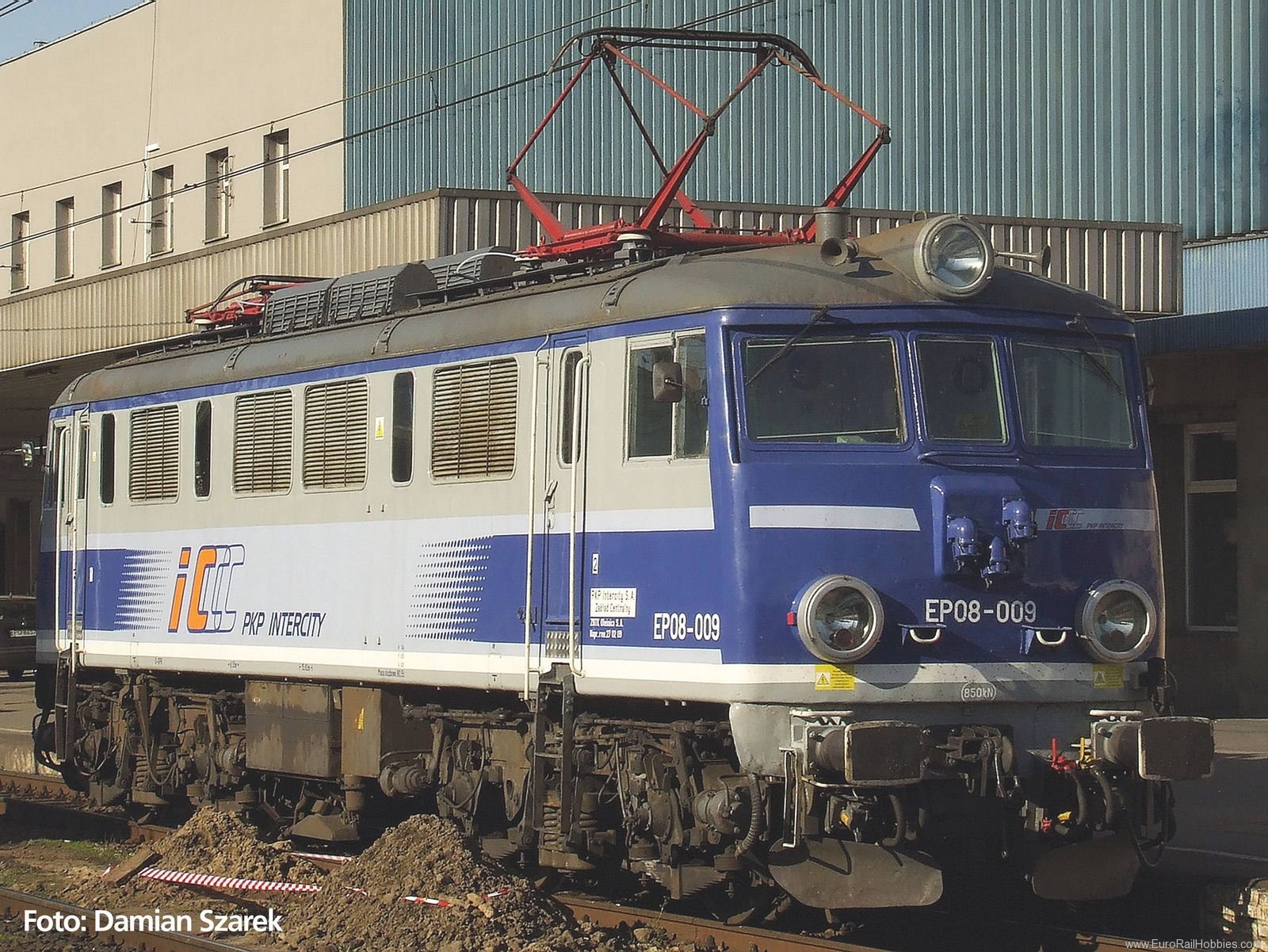 Piko 96385 Electric Locomotive EU07 PKP IC VI, incl. PIK